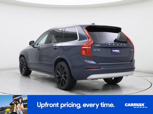 Blue 2022 Volvo XC90 T6 Momentum