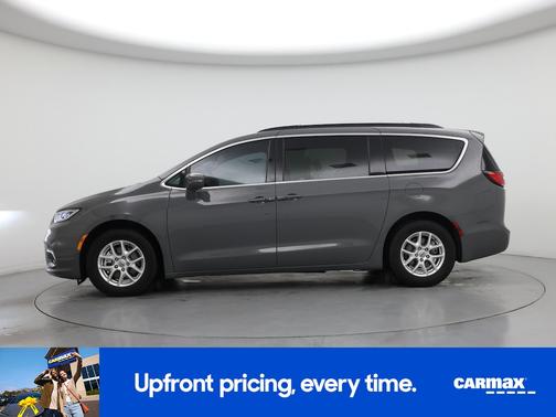 Gray 2022 Chrysler Pacifica Touring L