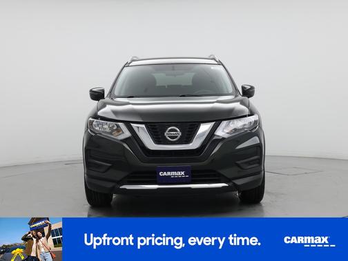 Green 2018 Nissan Rogue SV