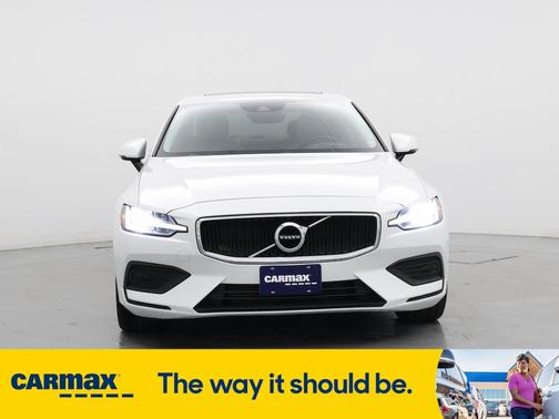 2020 Volvo S60 T6 Momentum