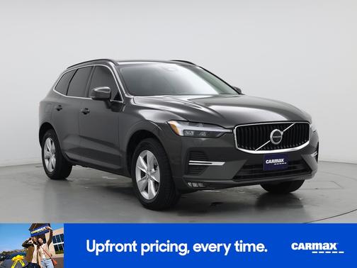 Gray 2022 Volvo XC60 B5 Momentum