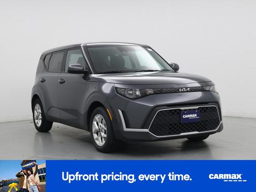 Gray 2023 Kia Soul LX