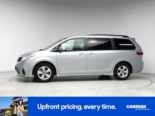 2019 Toyota Sienna LE