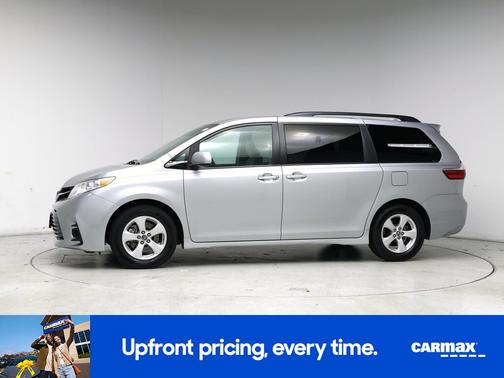 Silver 2019 Toyota Sienna LE