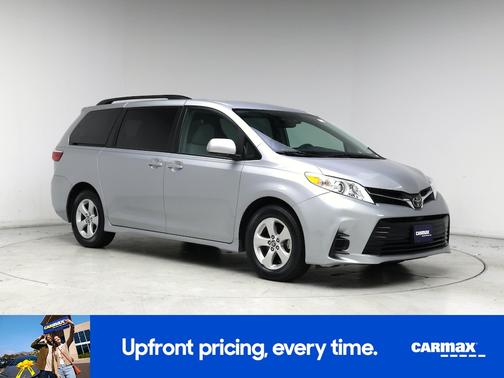 Silver 2019 Toyota Sienna LE
