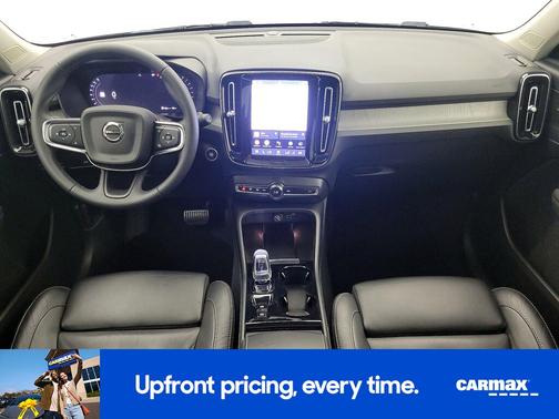 Silver 2023 Volvo XC40 B4 Ultimate Dark Theme