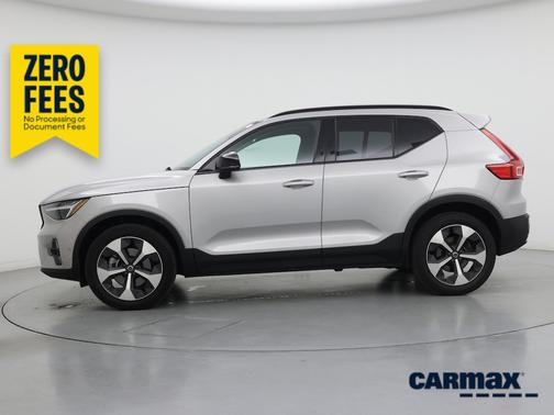 Silver 2023 Volvo XC40 B4 Ultimate Dark Theme