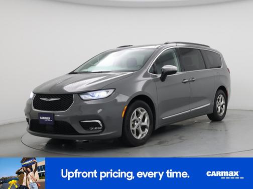 Gray 2023 Chrysler Pacifica Limited