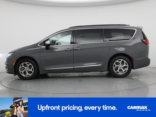 Gray 2023 Chrysler Pacifica Limited