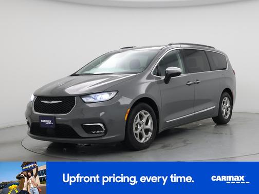Gray 2023 Chrysler Pacifica Limited