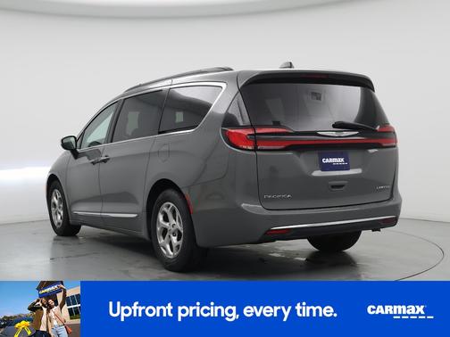 Gray 2023 Chrysler Pacifica Limited