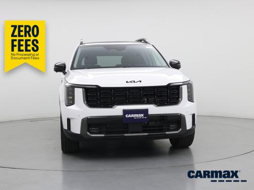 White 2025 Kia Sorento X-Line SX