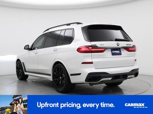 2022 BMW X7 M50i