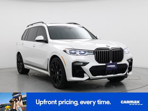 2022 BMW X7 M50i