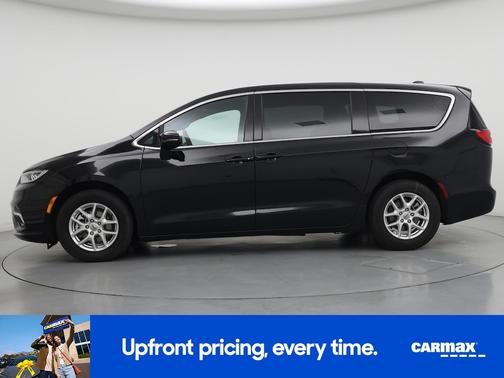 Black 2025 Chrysler Pacifica Select