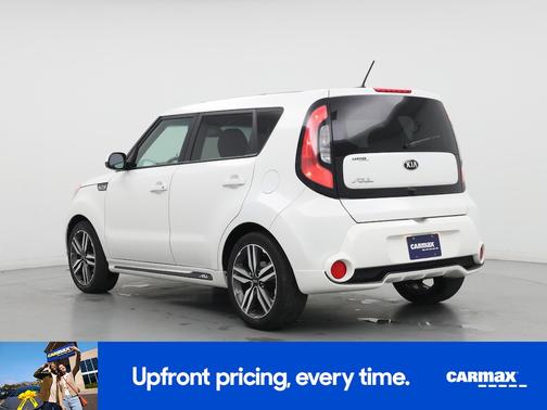 White 2016 Kia Soul +