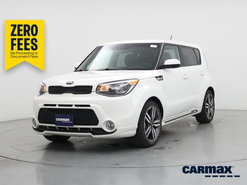 White 2016 Kia Soul +