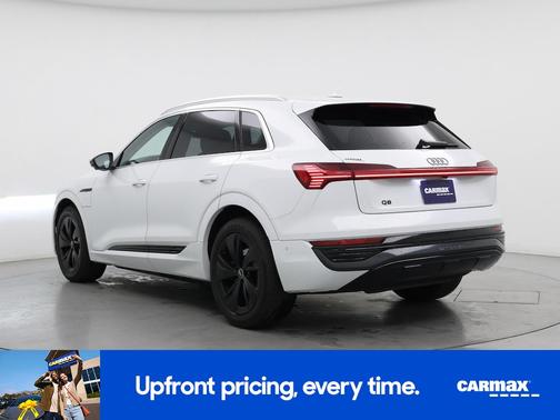 2024 Audi Q8 e-tron Premium Plus