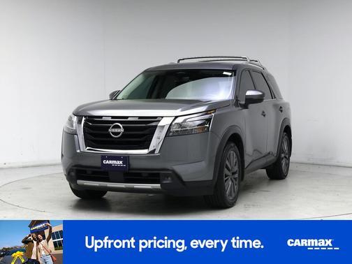 Gray 2023 Nissan Pathfinder SL