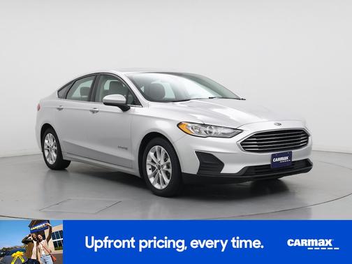 Silver 2019 Ford Fusion Hybrid SE