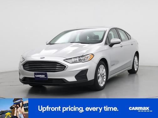 Silver 2019 Ford Fusion Hybrid SE