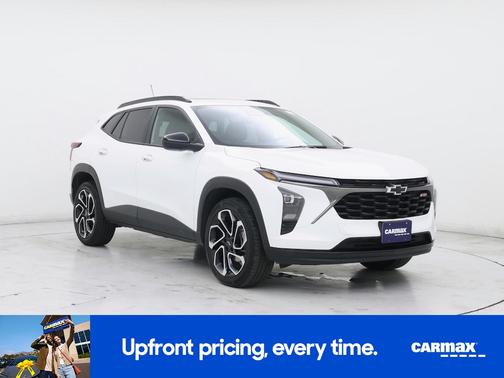 White 2024 Chevrolet Trax 2RS
