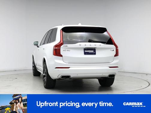 White 2021 Volvo XC90 T6 Momentum