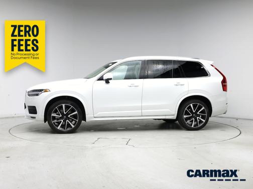 White 2021 Volvo XC90 T6 Momentum