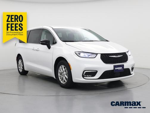 White 2024 Chrysler Pacifica Touring L