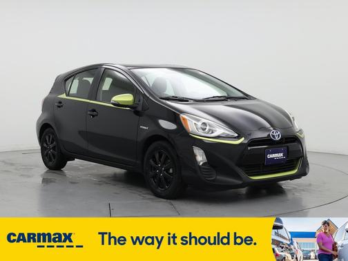 2016 Toyota Prius c Persona Series