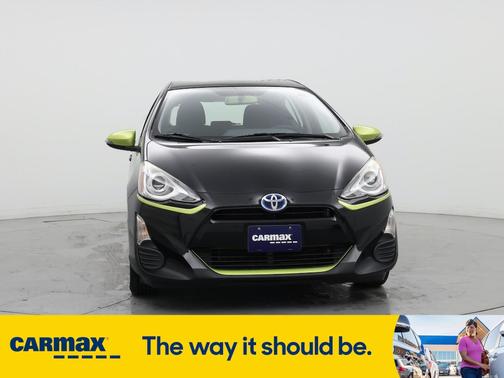 2016 Toyota Prius c Persona Series