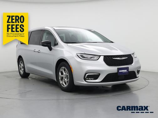 Silver 2024 Chrysler Pacifica Limited