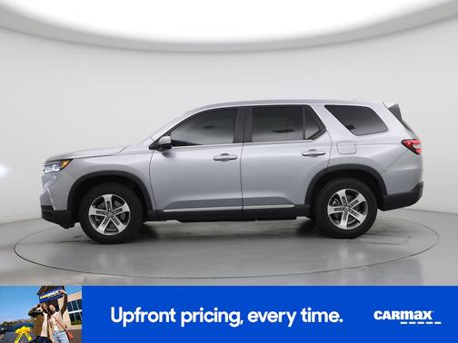 Silver 2023 Honda Pilot EX-L