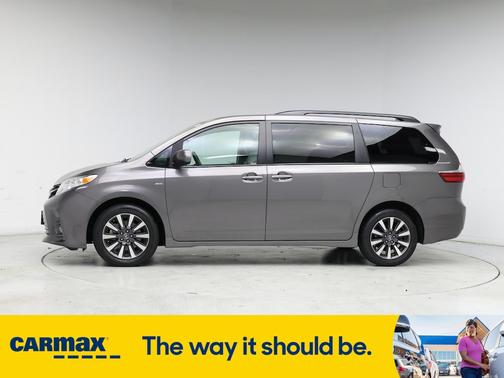 2020 Toyota Sienna XLE
