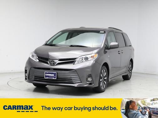 2020 Toyota Sienna XLE