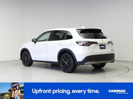 White 2023 Honda HR-V Sport