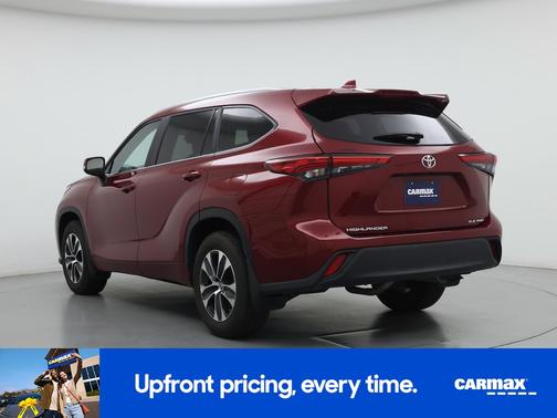 Red 2023 Toyota Highlander XLE