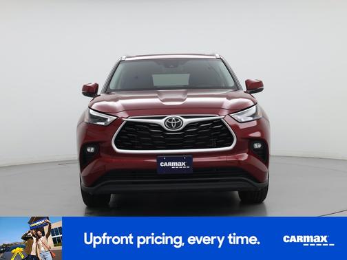 Red 2023 Toyota Highlander XLE