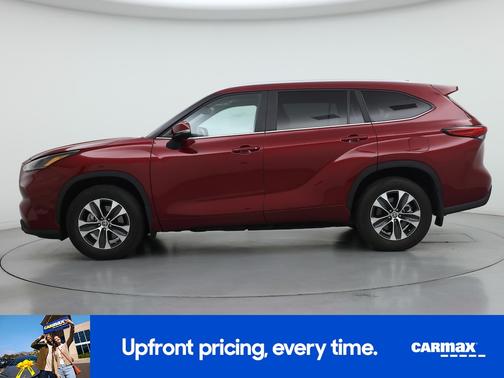 Red 2023 Toyota Highlander XLE
