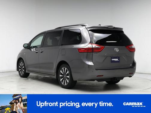 2020 Toyota Sienna XLE
