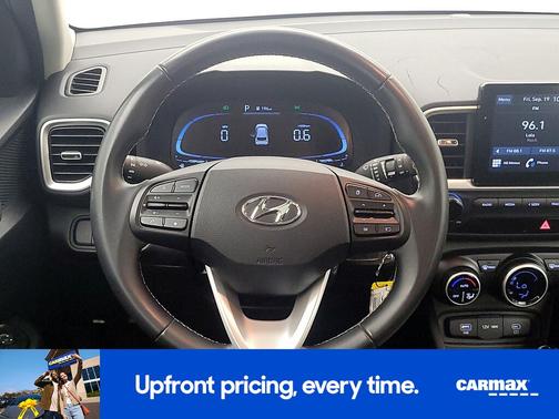 2023 Hyundai VENUE SEL
