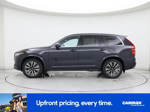 2021 Volvo XC90 T6 Momentum