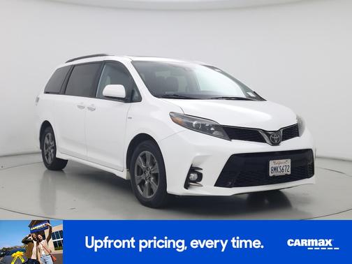 2020 Toyota Sienna SE