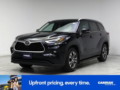 Black 2023 Toyota Highlander Limited