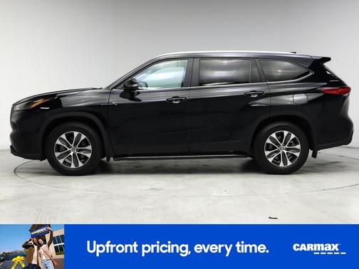 Black 2023 Toyota Highlander Limited