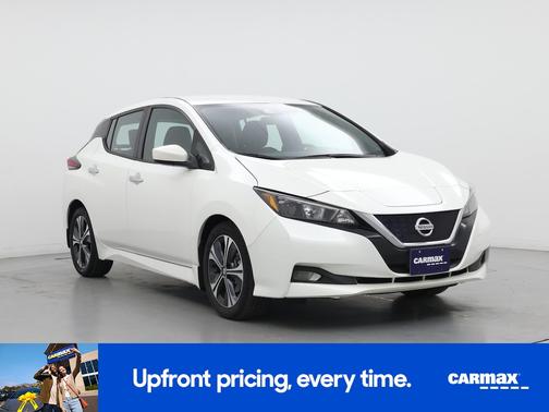 White 2022 Nissan Leaf SV
