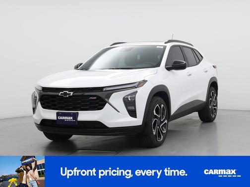 White 2024 Chevrolet Trax 2RS