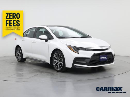 White 2022 Toyota Corolla SE