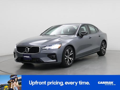 2019 Volvo S60 T6 R-Design