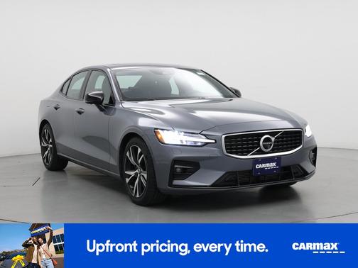 2019 Volvo S60 T6 R-Design